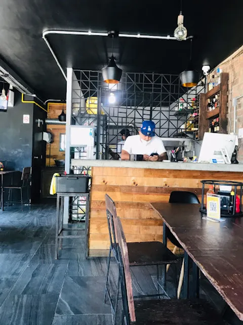 Demetrio's Pizza Porn Américas