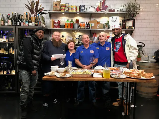 Tony's Beechhurst Deli