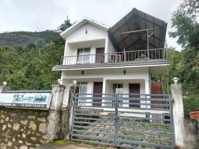 CLUB TRAVALET - LOVE NEST