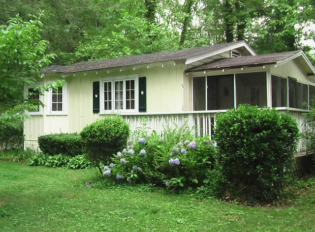 Cottages of Flatrock