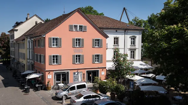 STRAUSS | Restaurant | Bar | Events