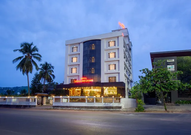 HOTEL LAALS INN GRAND by Jesway Hotels and Resorts (Best Hotels in Kochi)