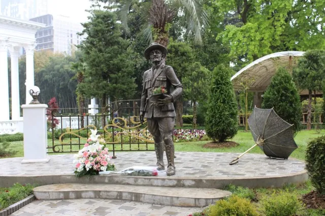 Iason Gordezani Sculpture