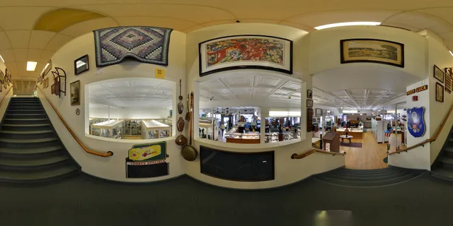 ANTIQUES MARKETPLACE