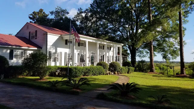 Shaw House Bed & Breakfast