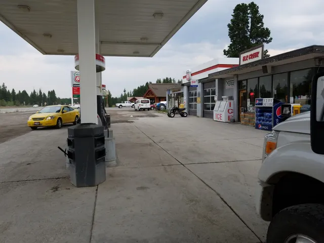 Island Park Liquor & Sports