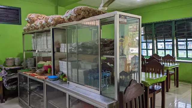 Bebek Goreng Suwarni