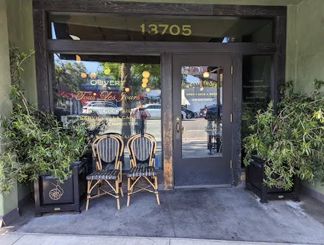 Petit Trois le Valley