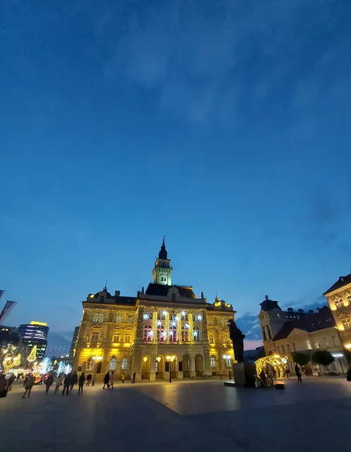 Трг слободе