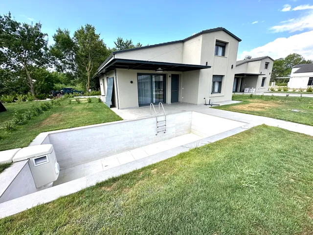 Olympus Seaside Luxury Pool Villas