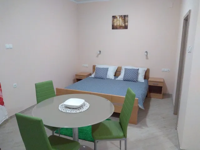 Apartmani Lea