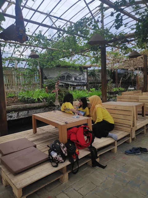 The Lettuce Agroresto & Coffee Shop