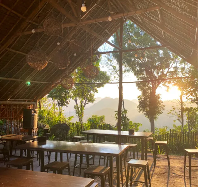 Ernesto Restobar & Grill