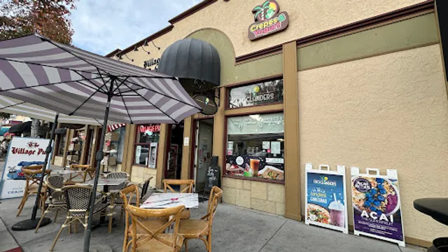 Froglanders Crepes & Yogurt