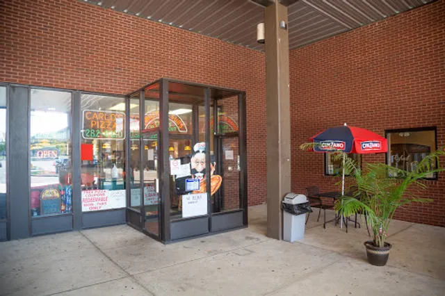 Carlo's Pizza