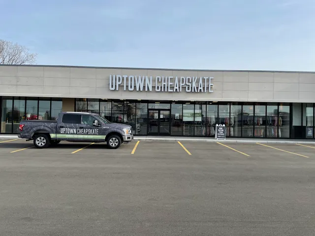 Uptown Cheapskate Kentwood