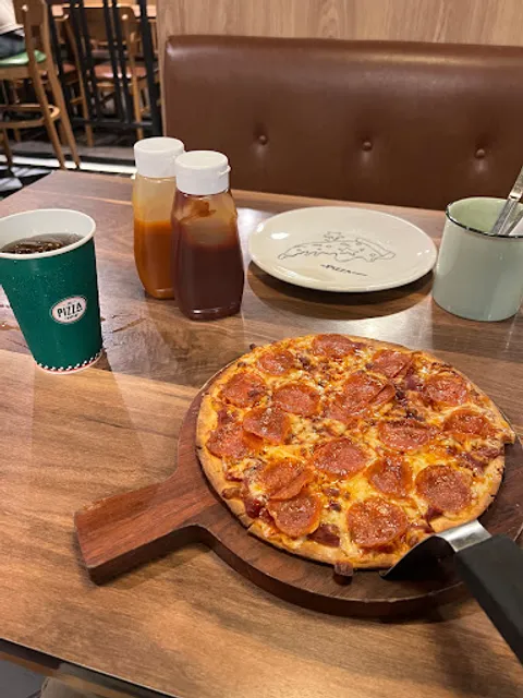 The Pizza Company Sam Kong