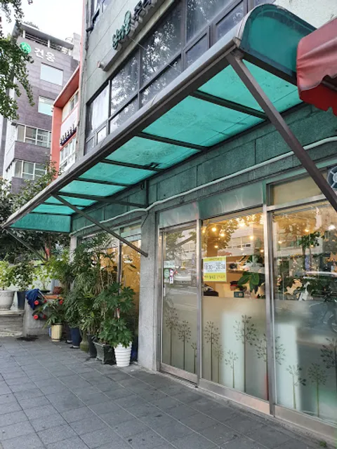 얼큰수제비해물칼국수