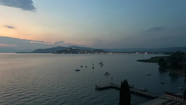 Million dollar lake view