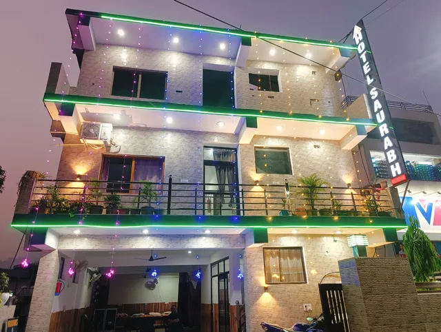HOTEL SAURABH