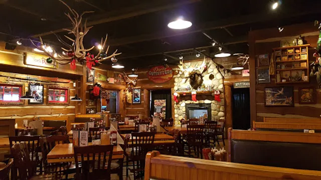 Famous Dave's Bar-B-Que