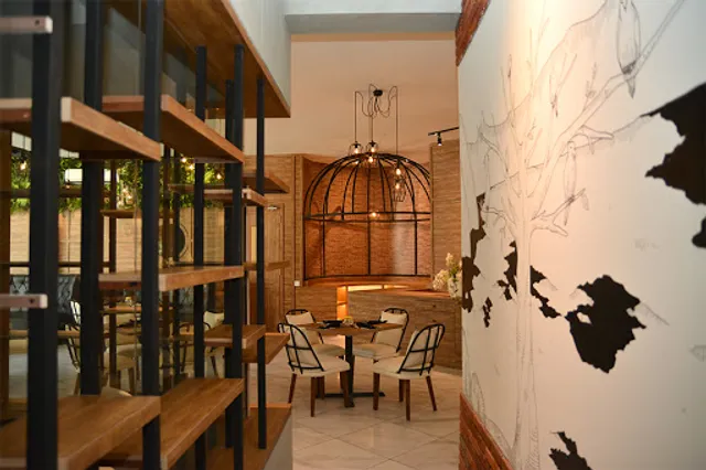 Noach Cafe and Bistro