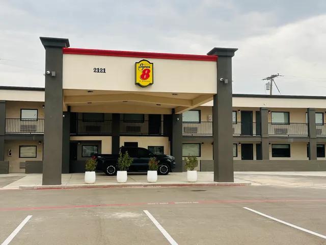 Super 8 by Wyndham Lubbock Airport