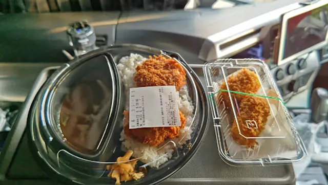 Tonkatsushinjukusaboten Pasarumiyoshiten