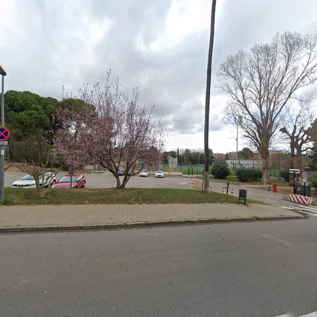 CEM MUNDET - Centre Esportiu Municipal