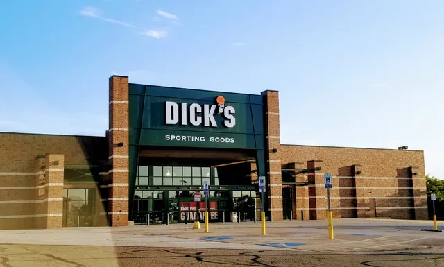 DICK'S Sporting Goods