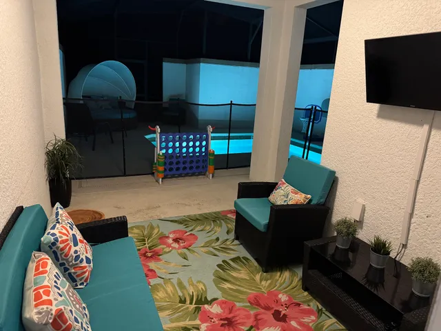 Resort Retreat w/ Lanai & Games: 10 Mi to Disney!
