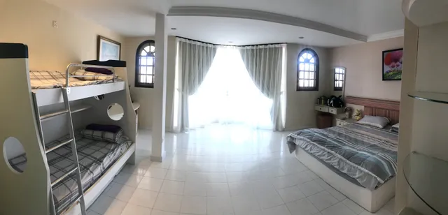 Crystal Studio Homestay