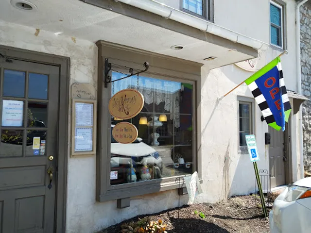 Nook and Kranny Kafe