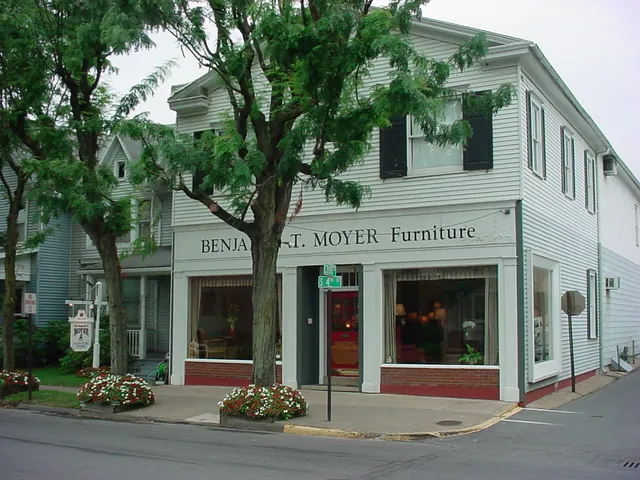 Benjamin T Moyer Inc