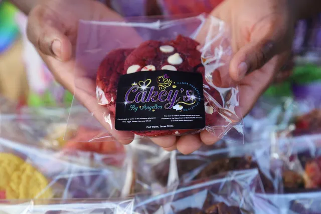 Cakey’s Cakes Cookies and Creations