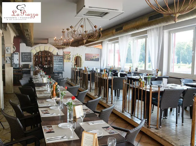 La Piazza - Ristorante & Pizzeria