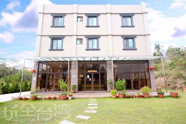 金門linein優質民宿(租電動車.租機車.租汽車(免費碼頭接駁))