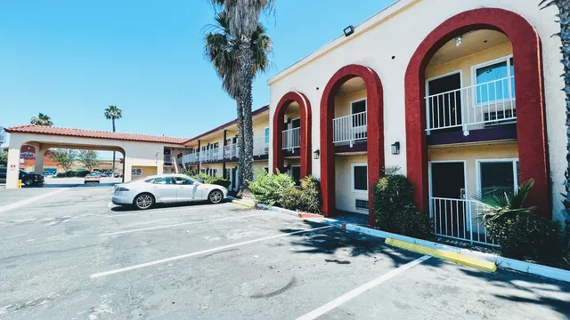 Casa Blanca Express & Suites Cypress Buena Park - Anaheim Area