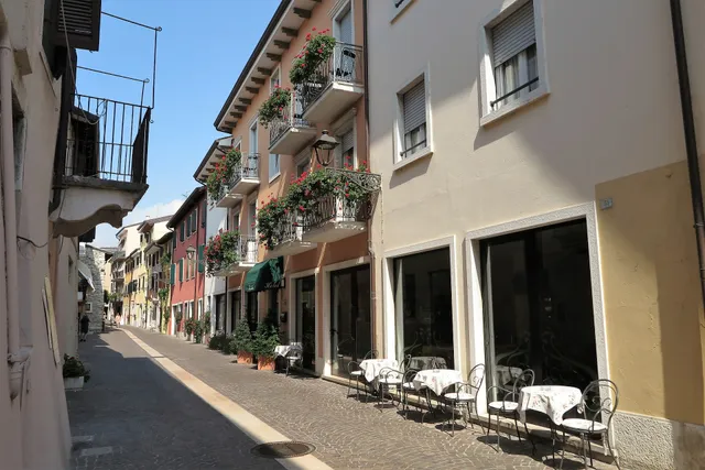 Hotel Fiorita Bardolino Gardasee günstiges 3 Sterne Hotel