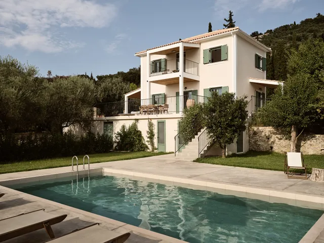 Phi Simple Living Quarters