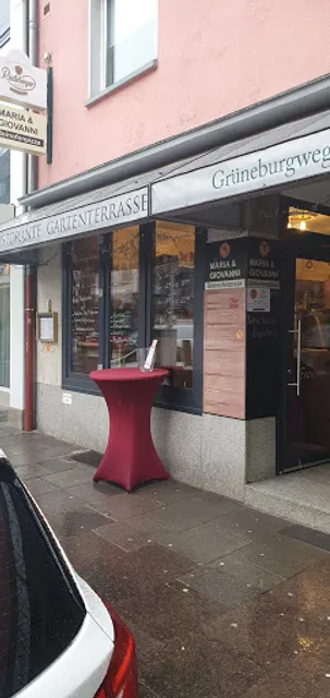 Maria e Giovanni Pizzeria-Restaurant