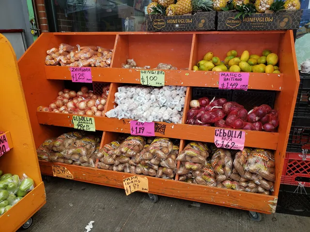 La Finca Fruits & Vegetables