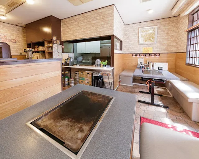 広島風お好み焼き さんさく