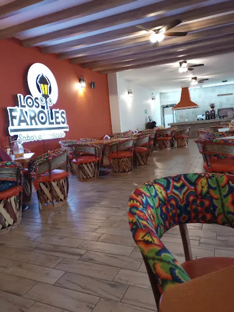 Los Faroles Restaurantre
