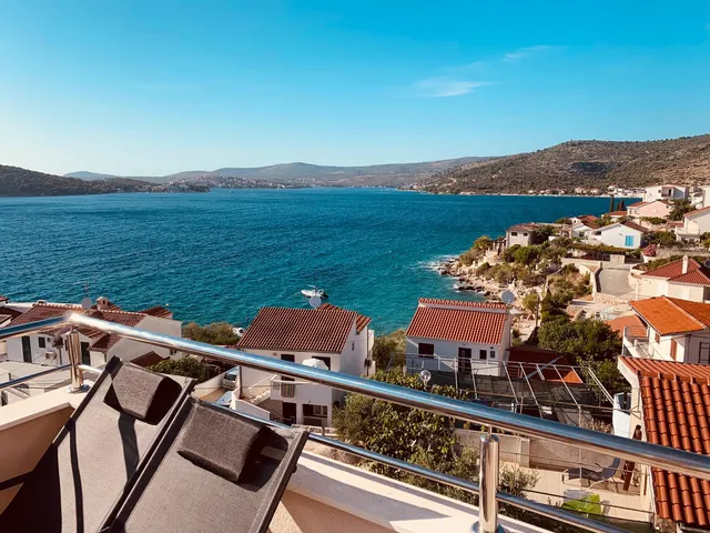 Villa Mona (Apartments)