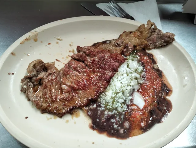 Las 2 Hermanas - Comida Tradicional Mexicana