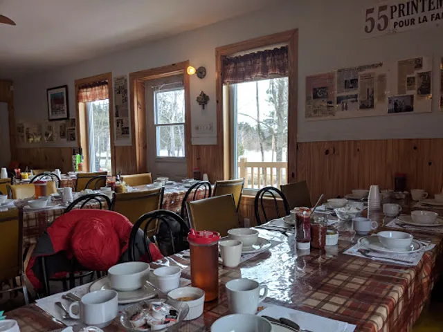 Érablière chez Angelo & Anita