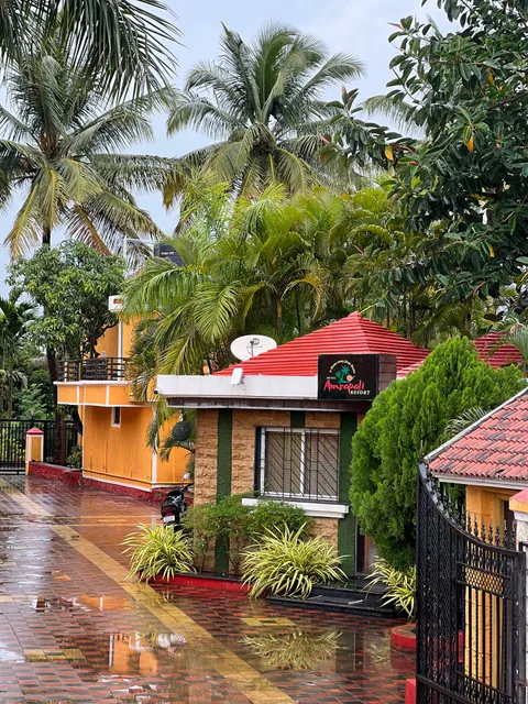 Hotel Amrapali Resort