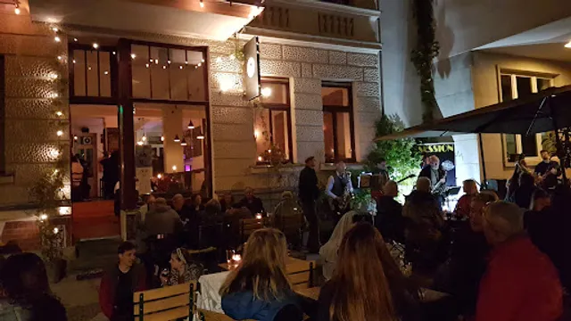 Dr. Hops - Craft Beer Bar