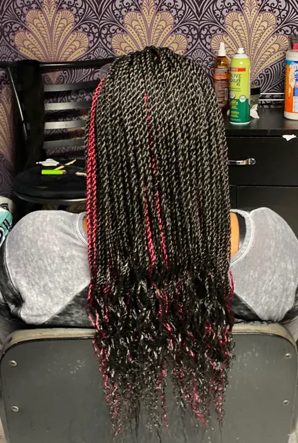 Charm's African Hair Braiding & Weaving